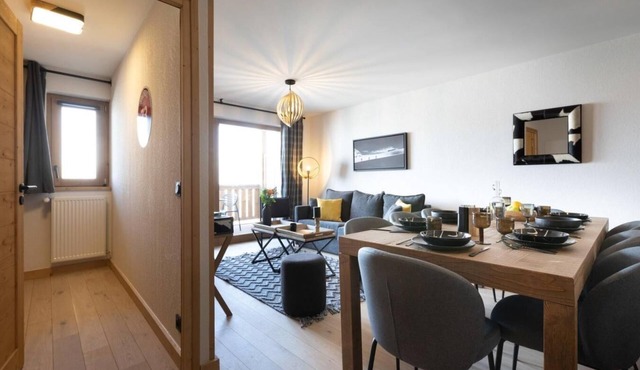 Wifi, view mountain, swimming pool, sauna, hammam, balcony, parking, ski locker, 69m², Montalbert