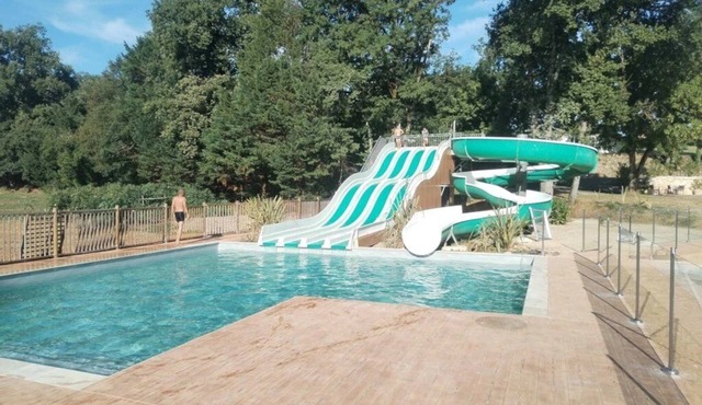 ZEcamping 3 étoiles espace aquatique mobil-home TV LV BBQ 32m2