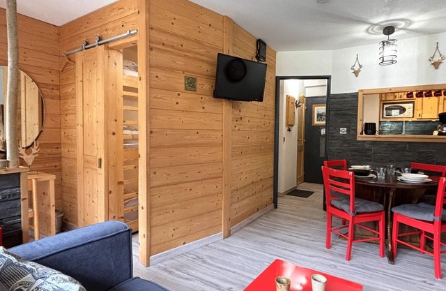 Modern comfort in Avoriaz center, 4/5 people