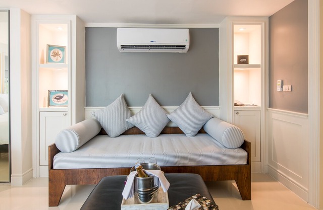 (SHA Plus) BYD Lofts / Private Deluxe Studio Suite - Room Only in Phuket