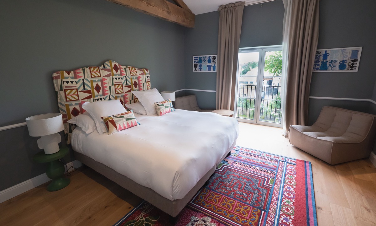 Le Bouscat Hotel | Maison Pavlov