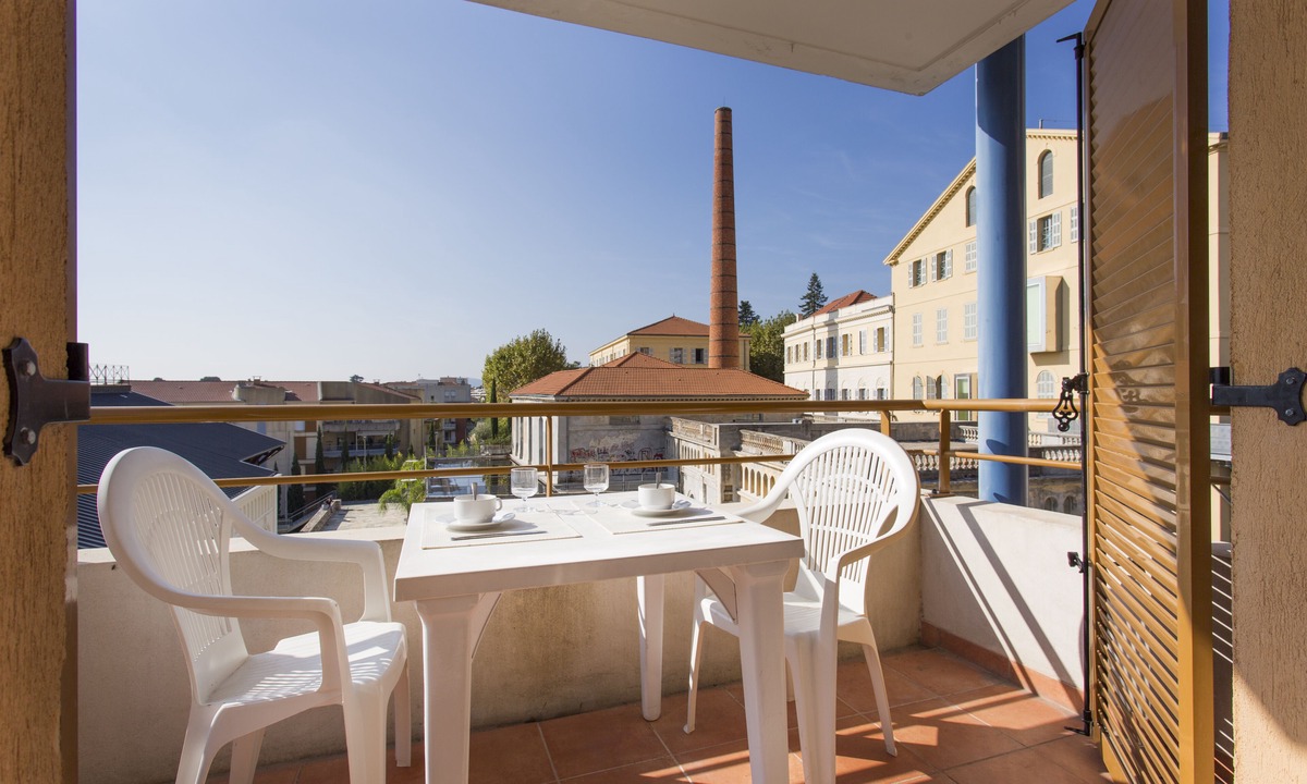 Grasse House | Résidence Le Virginia by Popinns