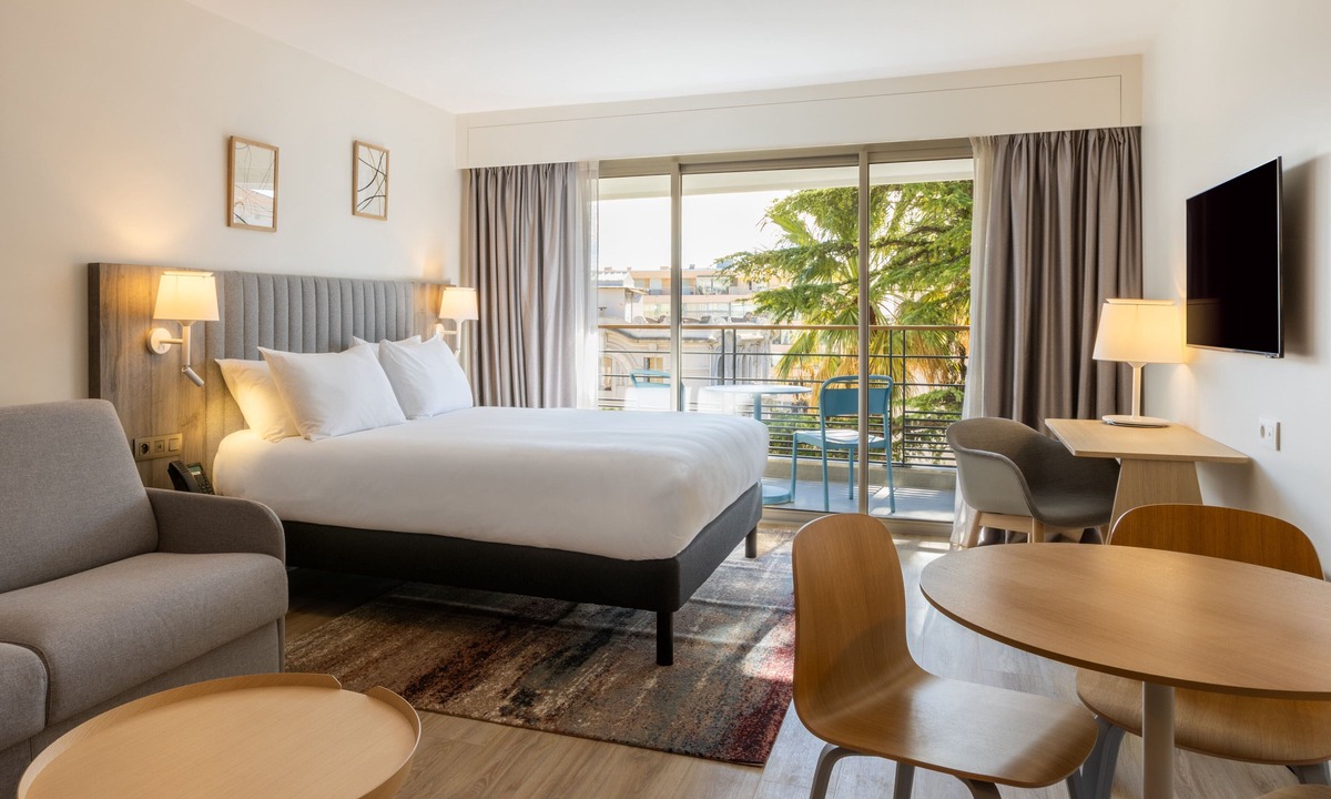 Cannes City Centre Hotel | Staybridge Suites Cannes Centre by IHG