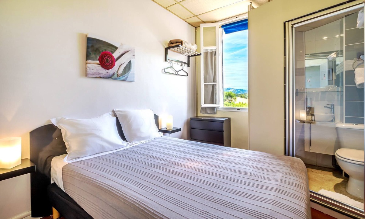 Allauch Hotel | Hôtel Des Moulins