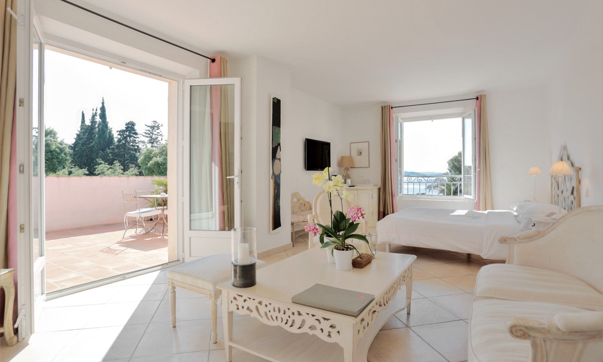 Cote d'Azur- French Riviera Hotel | Hôtel Villa Les Rosiers