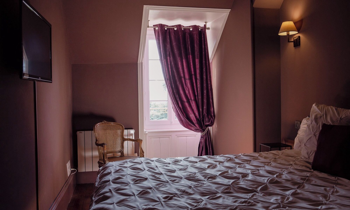Cordelle Hotel | DOMAINE DES GRANDS CÈDRES