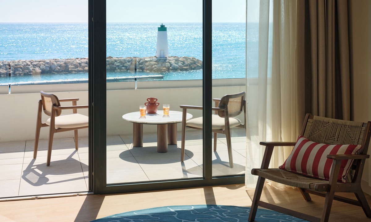 Villeneuve Loubet Beach Hotel | Marina Baie des Anges Hotel, Curio Collection by Hilton