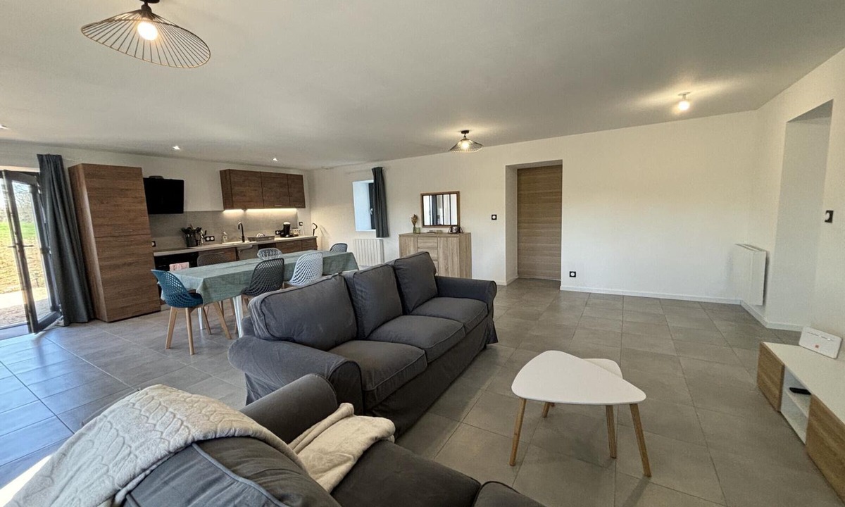 Franchesse Cottage | Gite Franchesse, 3 bedrooms, 6 persons