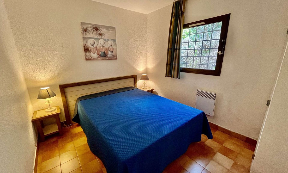 La Croix-Valmer Apartment | Apartment with Pool and Terrace 300m from the Beach