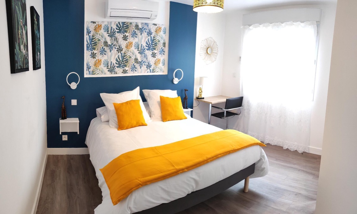 Les Aix-d'Angillon Apartment | Appart'Hôtel Le Haut Berry