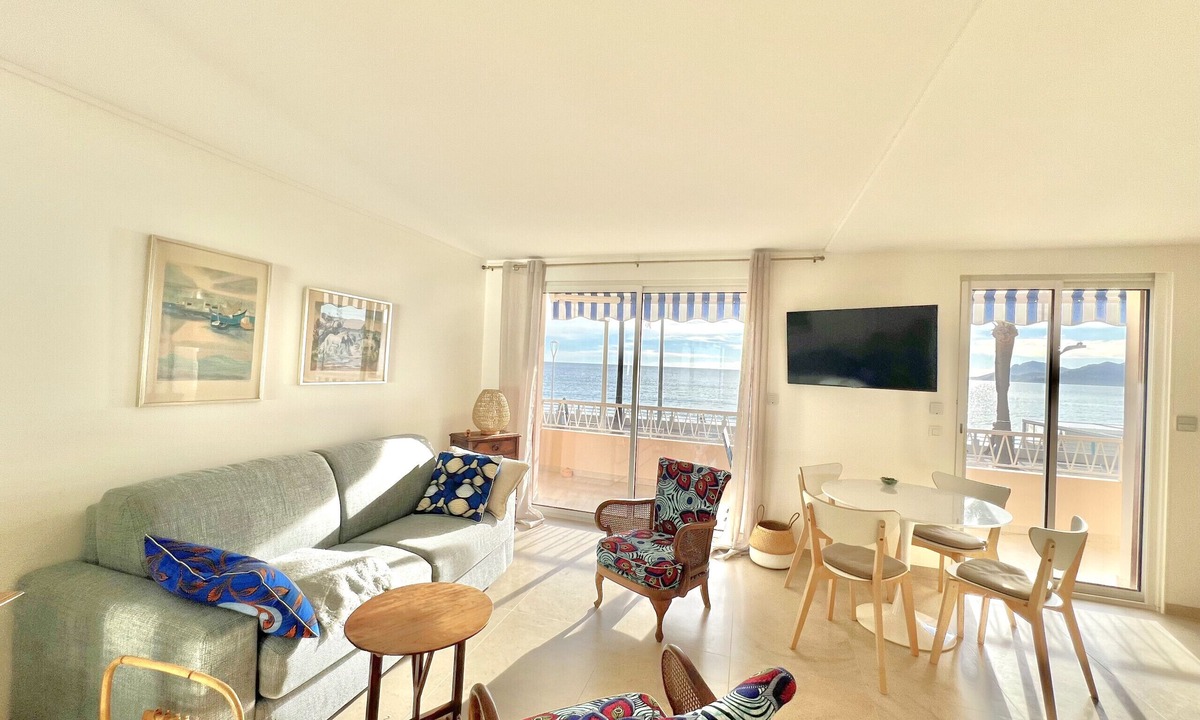 Le Suquet Apartment | Shelly luxury sea vew