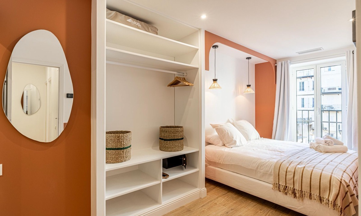 Jean-Medecin Apartment | NEW! Spacious 4BR-3BTH, heart of Nice, AC, elevator
