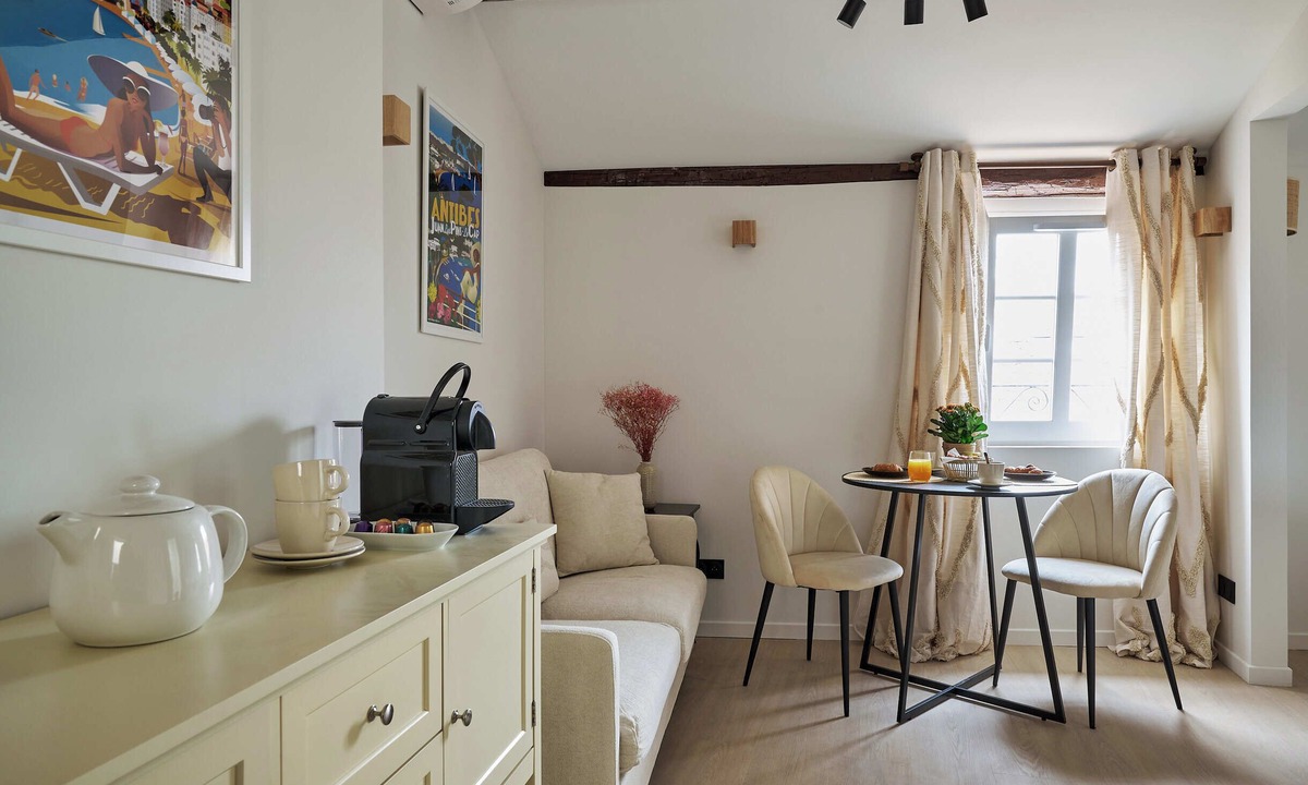 Le Suquet Apartment | Old Town Apartments By Villa Botanica