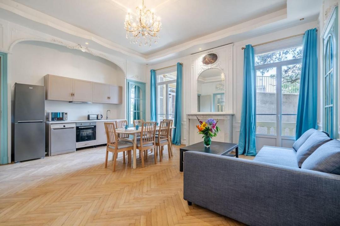 Saint Philippe Apartment | Villa Monique Appartement Chic-free Parking