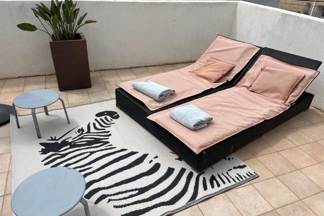 Sanary-sur-Mer Hotel | Logis Hôtel Synaya
