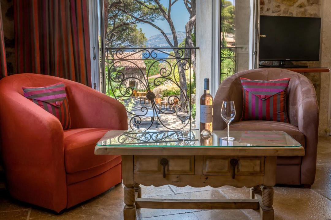 Le Pradet Hotel | L' Escapade Hôtel & Restaurant