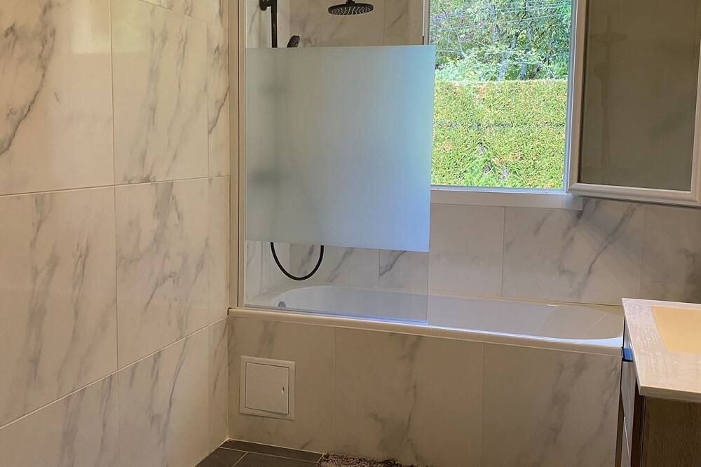 Photo of Bathroom in Ciez