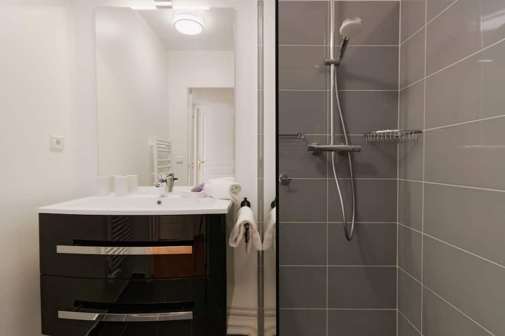Photo of Bathroom in Mazarin Quarter
