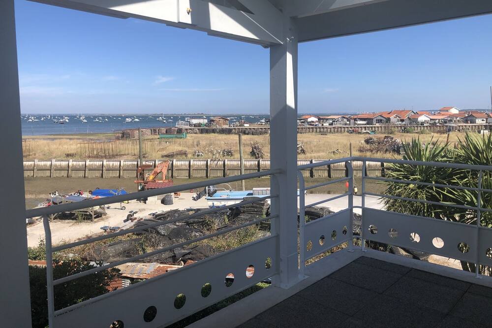 Photo of Patio Balcony in Piraillan