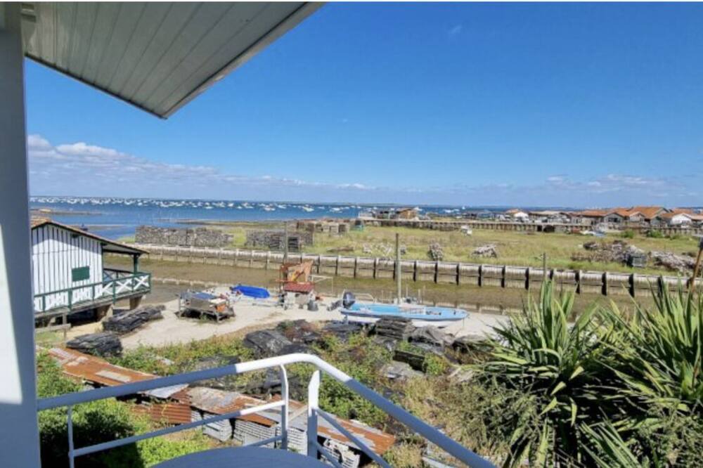 Photo of Patio Balcony in Piraillan