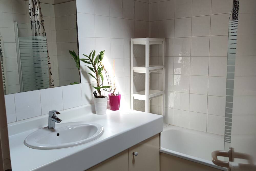 Photo of Bathroom in Le Bouscat