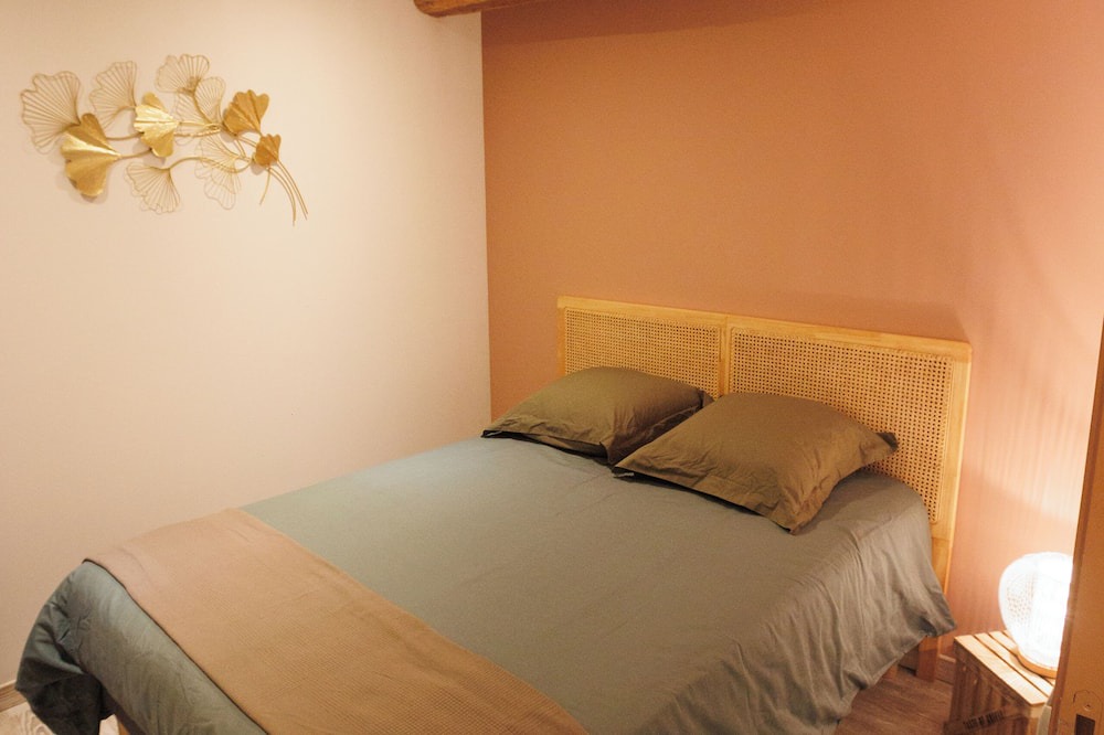 Photo of Bedroom in Saint-Just-la-Pendue