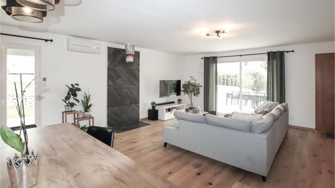 Photo of Livingroom in Balazuc