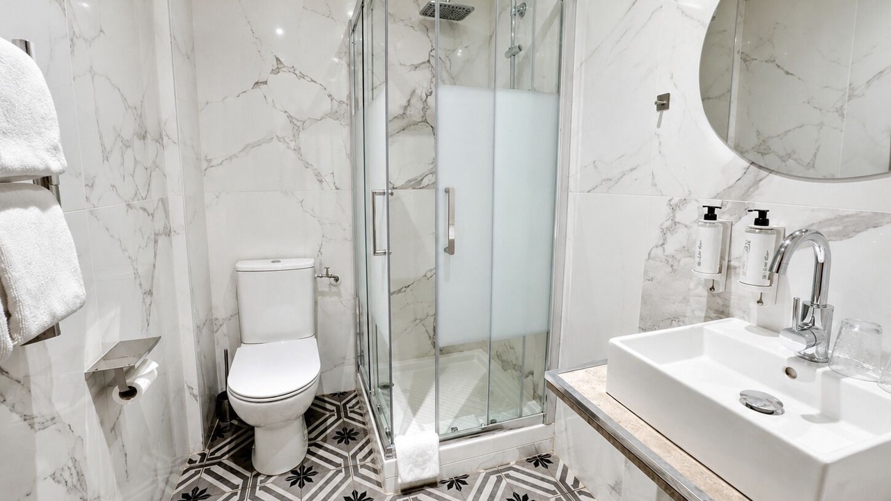 Photo of Bathroom in 6th Arrondissement