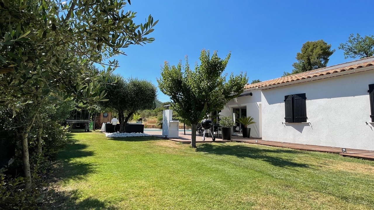 Photo of Outdoor in Signes