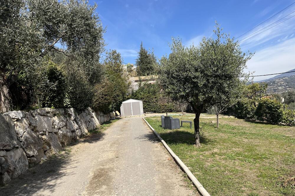 Photo of Outdoor in Montaleigne