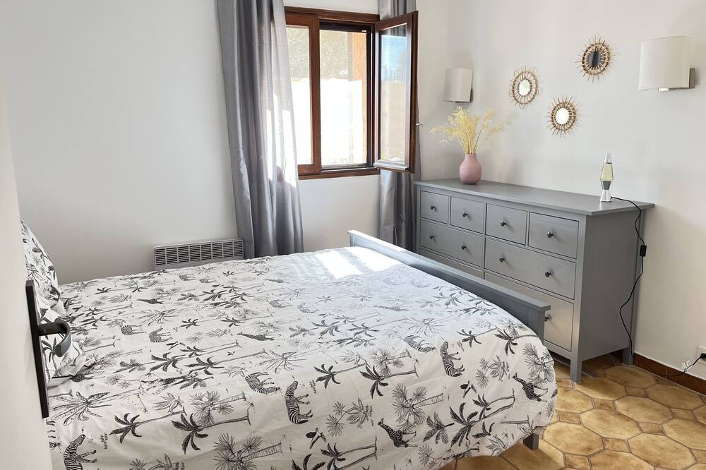 Photo of Bedroom in Montaleigne