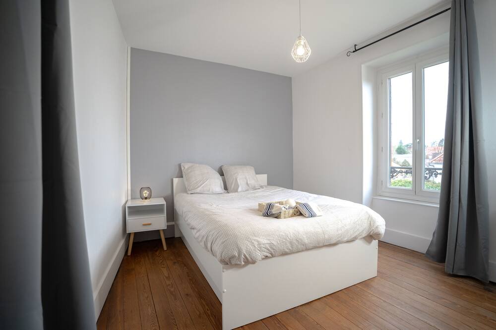 Photo of Bedroom in Nevers