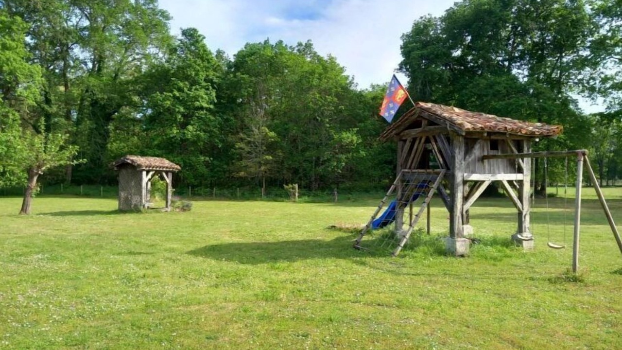 Photo of Outdoor in Sabres