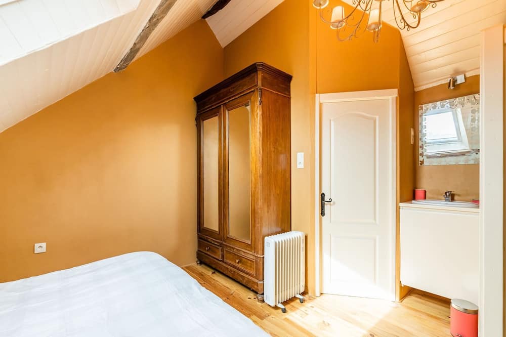 Photo of Bedroom in Dun-sur-Grandry