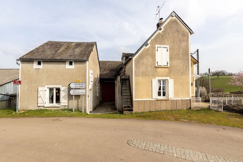 Photo of Outdoor in Dun-sur-Grandry