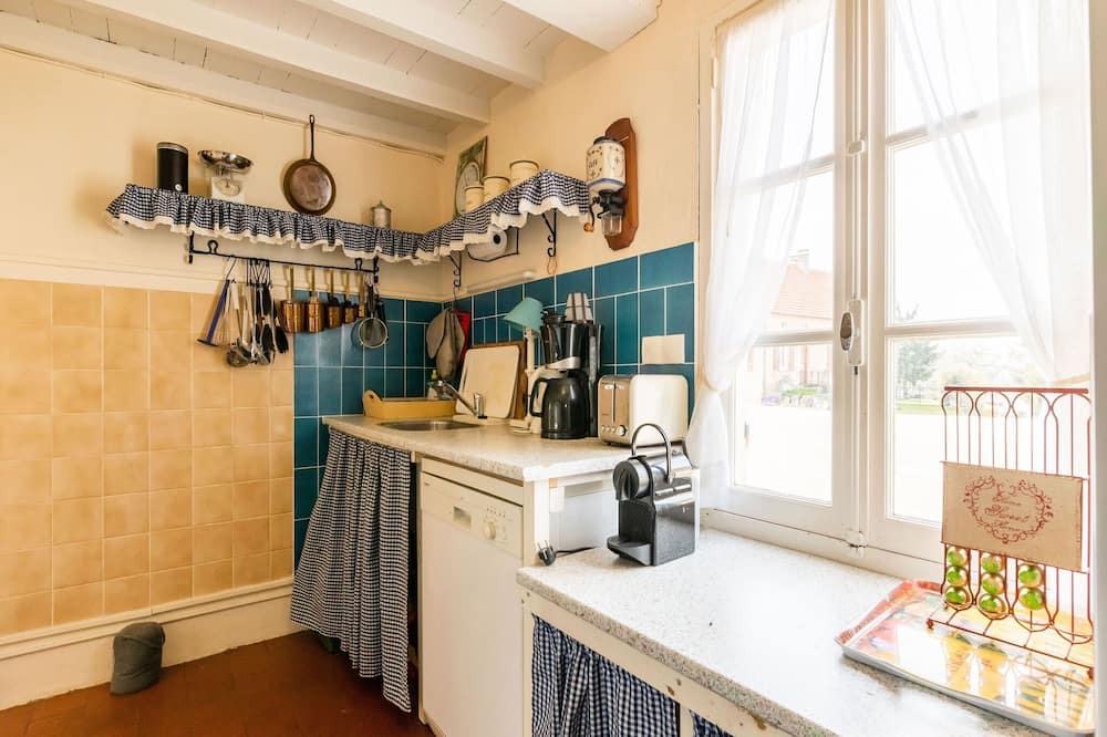 Photo of Kitchen in Dun-sur-Grandry
