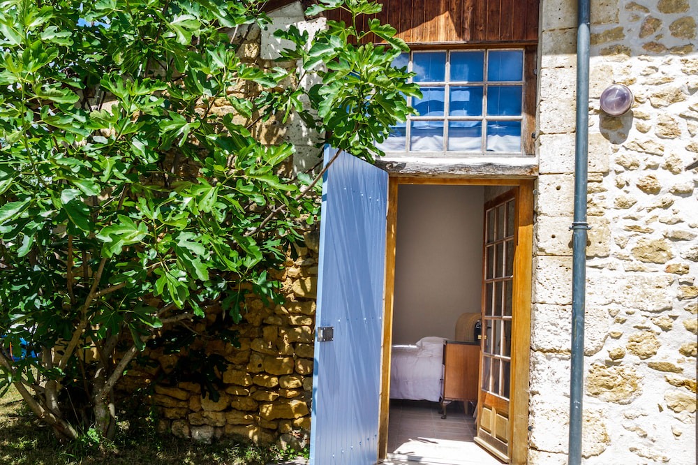 Photo of Patio Balcony in Saint-Pancrace
