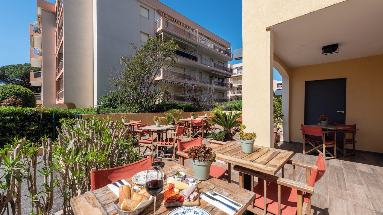 Photo of Patio Balcony in Sainte-Maxime City Centre