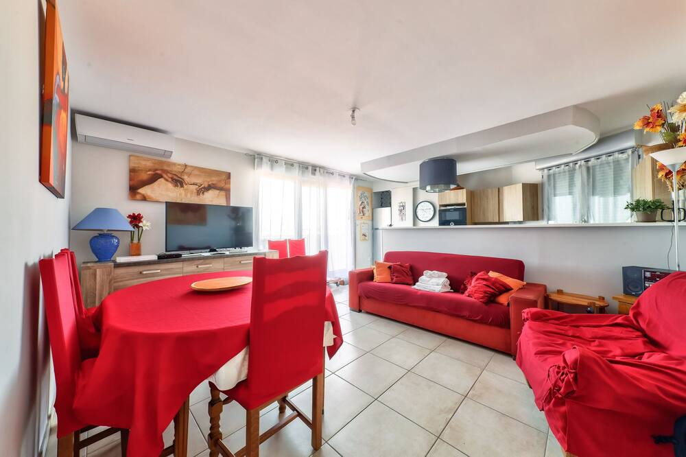 Photo of Livingroom in 4th Arrondissement