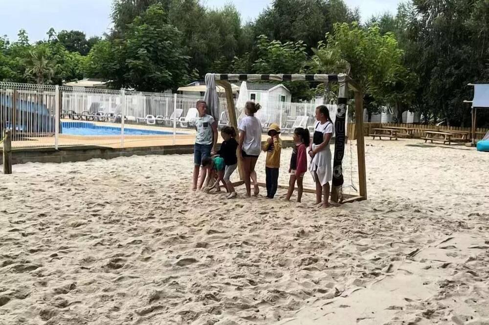 Photo of Others in Grayan-Et-L'Hopital