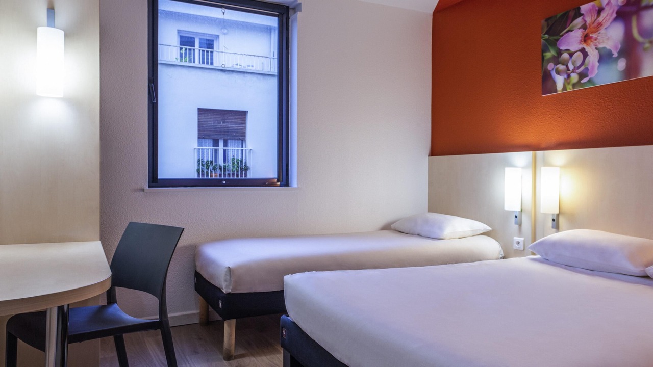 Photo of Bedroom in Carnot