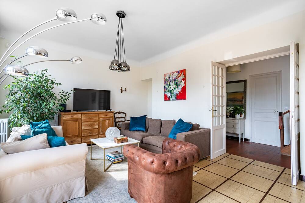 Photo of Livingroom in Le Mourillon