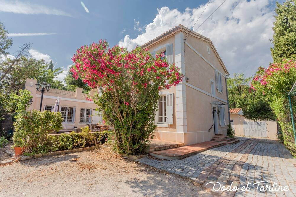 Photo of Outdoor in Le Mourillon