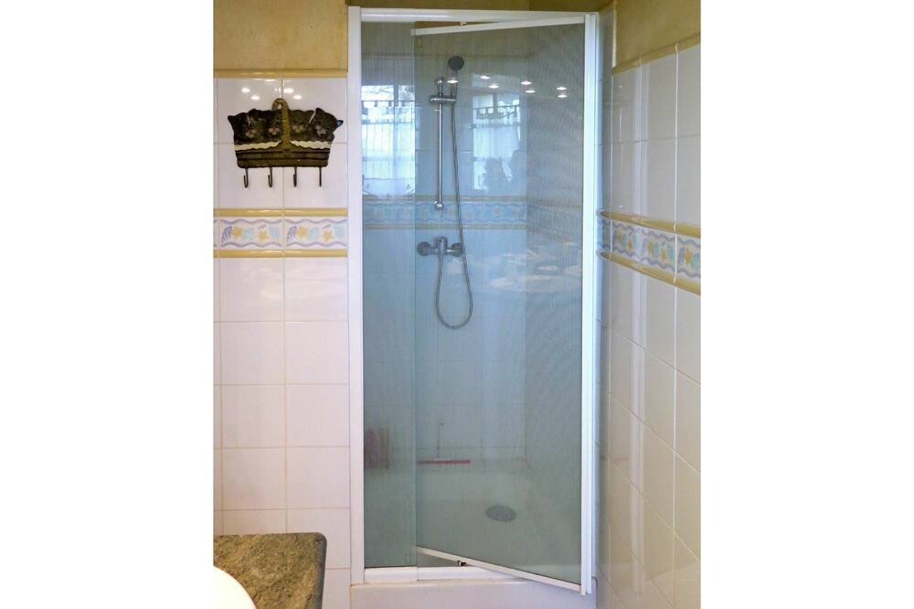 Photo of Bathroom in Terrasson-la-Villedieu