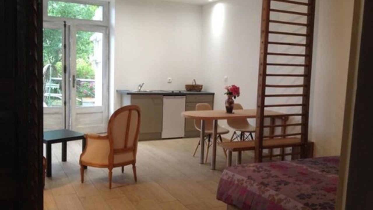 Photo of Outdoor in Livry