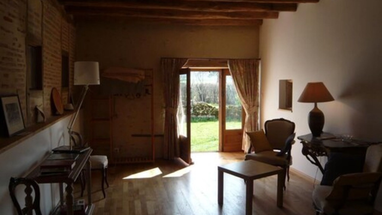 Photo of Outdoor in Livry