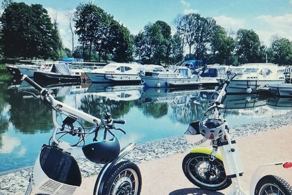 Photo of Others in Saint-Germain-Chassenay