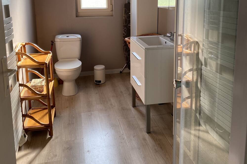Photo of Bathroom in Saint-Germain-Chassenay