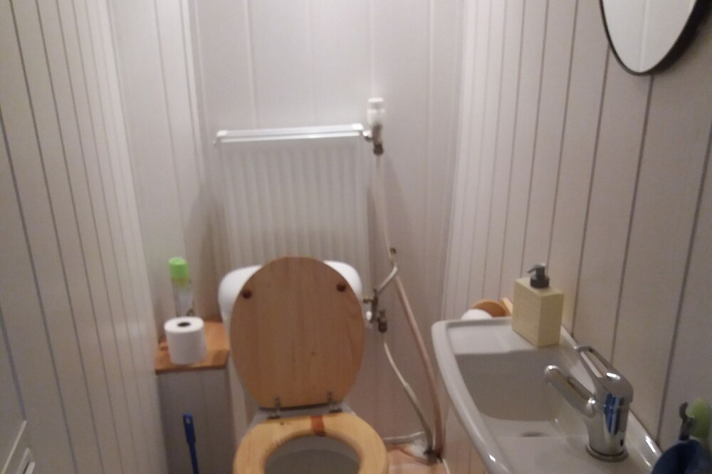 Photo of Bathroom in Saint-Germain-lʼHerm
