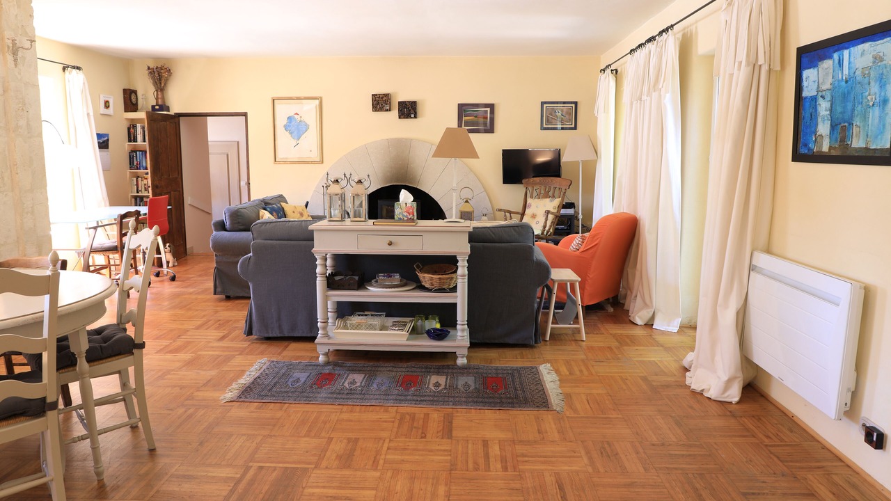 Photo of Livingroom in Cabrieres-d'Avignon